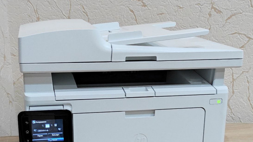 lazernii-z-wi-fi-merezevii-mfu-hp-laserjet-pro-mfp-m130fw-kabeli-big-0