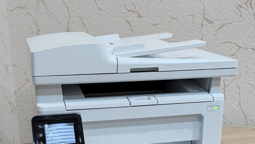 lazernii-z-wi-fi-merezevii-mfu-hp-laserjet-pro-mfp-m130fw-kabeli-big-1