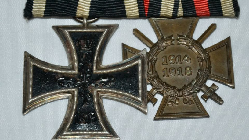 paradnaia-kolodka-zeleznyi-krest-2-klassa-i-krest-gindenburga-s-mecami-big-1