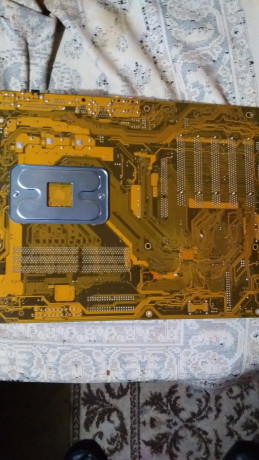 materinska-plata-asus-k8n-green-procesor-kuler-big-6