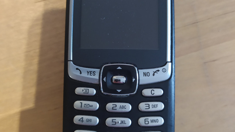 telefon-sony-ericsson-t290i-big-1