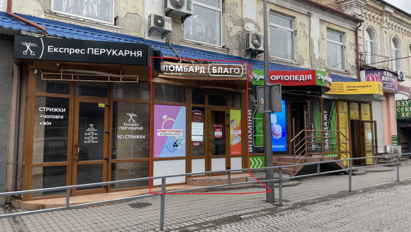 orenda-fasadnogo-primishhennia-po-vul-senatorki-levcanivskoyi-big-0