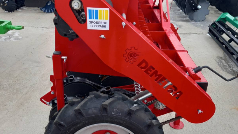 mini-sivalka-zernova-variatorna-szd-2700v-navisna-big-7