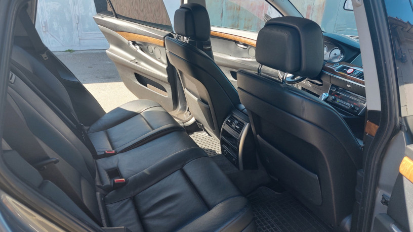 bmw-grand-turismo-530-d-big-6