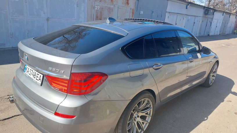 bmw-grand-turismo-530-d-big-1