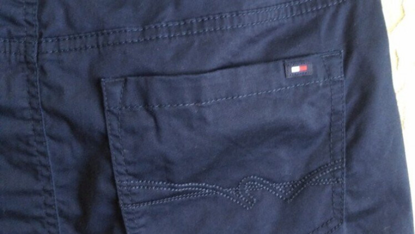spidnicia-kotonova-temno-sinia-r8-tommy-hilfiger-big-4