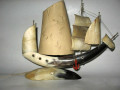 svetilnik-izgotovlen-iz-roga-small-0