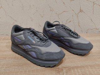 Оригінальні нові замшеві кросівки снікерси Reebok 40.5р./26.5 см