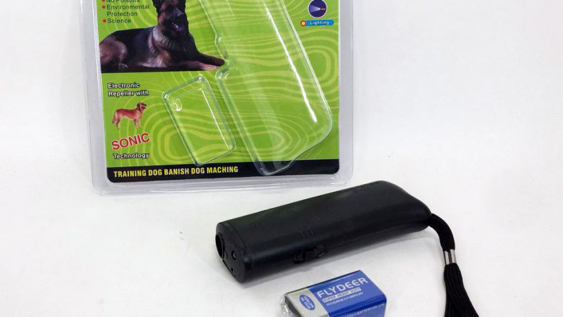 ultrazvukovii-vidliakuvac-vid-sobak-repeller-ad-100-pro-big-1