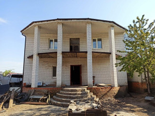 Продам. Дом 270 м.кв. 8 соток. ж/м Сокол-1, ул.Гарина (Сокільська).