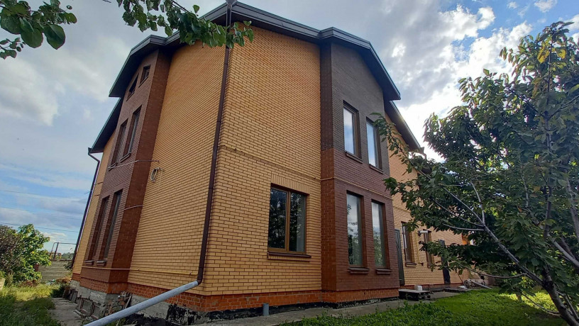 prodam-dom-300-mkv-10-sotok-krasnopole-ulzerkalnaia-big-0