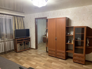 Сдам. 3-к.кв. 3/5, Кайдаки. площ.Новокадацкая 1.