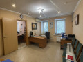 prodam-3-kimnatnii-kvartiru-v-centri-small-2