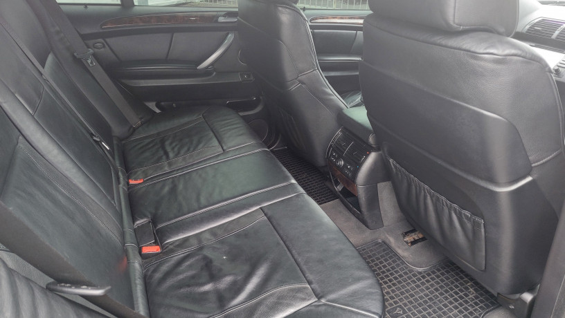 bmw-x-5-e-53-big-7
