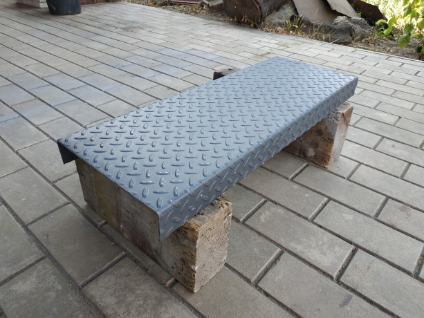 stupen-riflenaia-lestnicnaia-metalliceskaia-800x240-mm-big-0