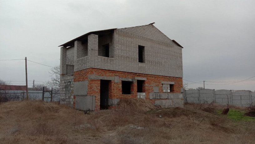 prodam-dom-korobka-200-mkv-10-sot-berezanovka-ulkonnosportivnaia-big-5