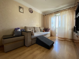 БЕЗ% 3к 58м2, Ореста Левицького 18 (Курчатова), м.Лісова, Лісовий масив Київ