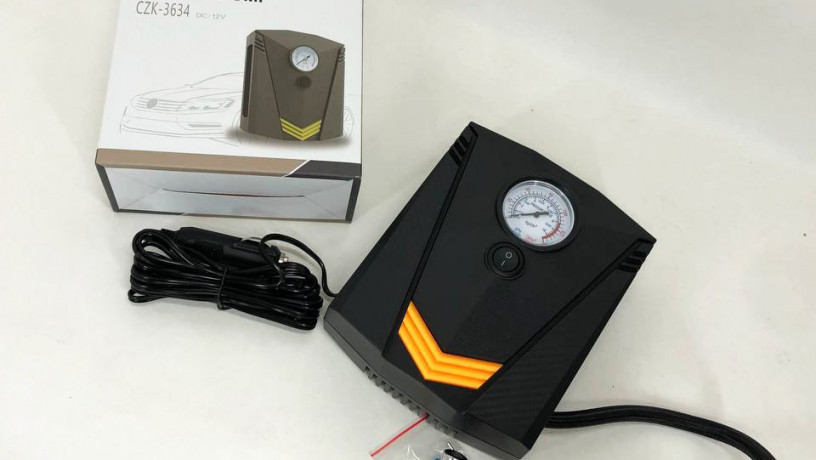 avtomobilnii-kompresor-12v-z-lixtarikom-big-6