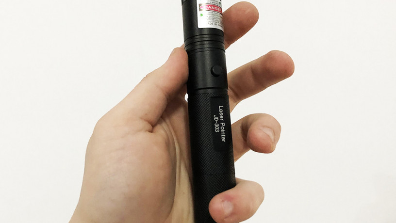 lazerna-ukazka-green-laser-pointer-jd-303-z-zelenim-promenem-lazera-brelok-big-5