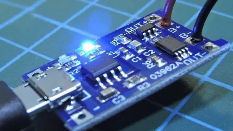modul-dlia-zariadzannia-li-ion-elementiv-tr-4056-micro-usb-abo-type-c-big-0