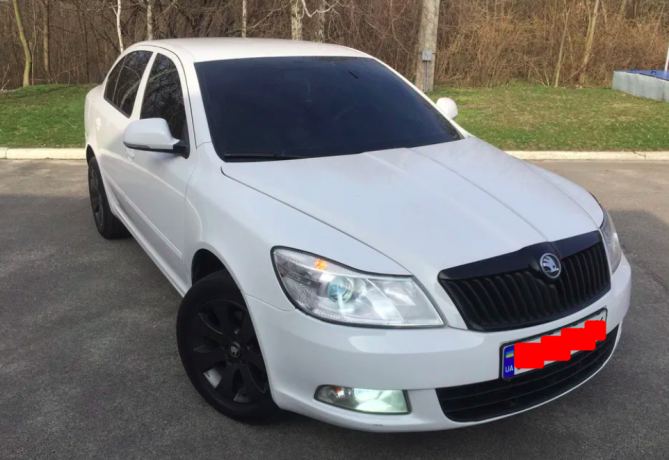skoda-oktaviia-a5-2011g-20-tdi-big-0