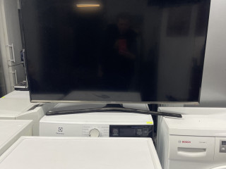 Продам телевізор Samsung 43" ful hd smart tv Wi-FI
