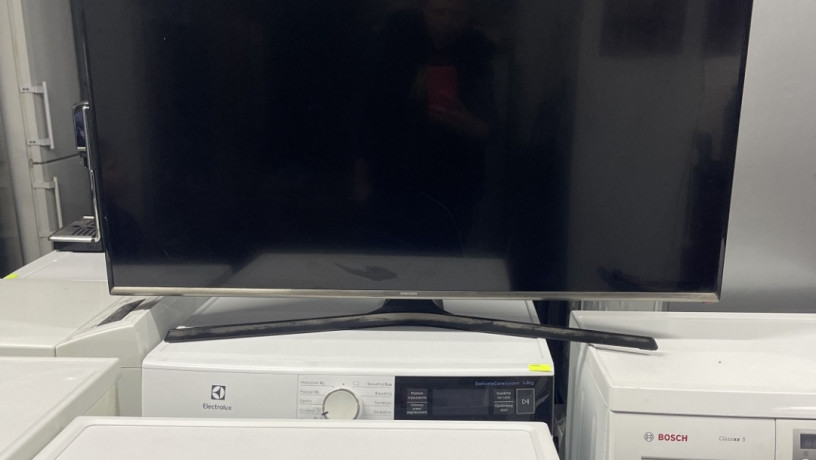 prodam-televizor-samsung-43-ful-hd-smart-tv-wi-fi-big-0