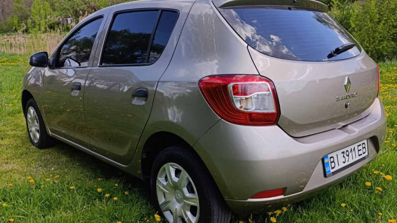 renault-sandero-2013-r-gazbenzin-big-5