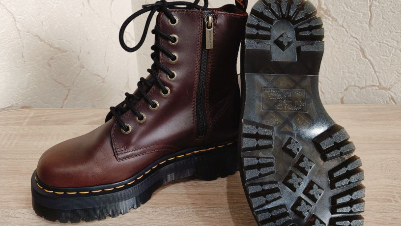 botinki-dr-martens-vegan-jadon-ii-cherry-red-oxford-rub-off-39r27-sm-big-5