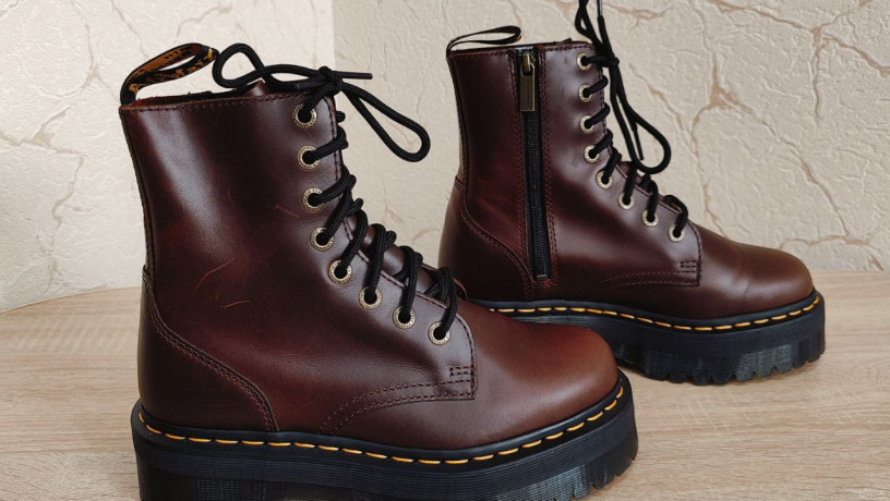 botinki-dr-martens-vegan-jadon-ii-cherry-red-oxford-rub-off-39r27-sm-big-4