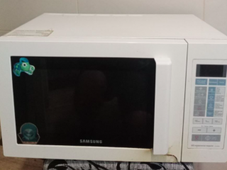 Мікрохвильова піч з конвекцією та грилем SamsungCE103VR Торг присутній