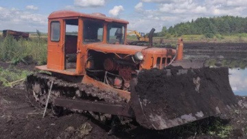 prodam-traktor-buldozer-t-74-big-0