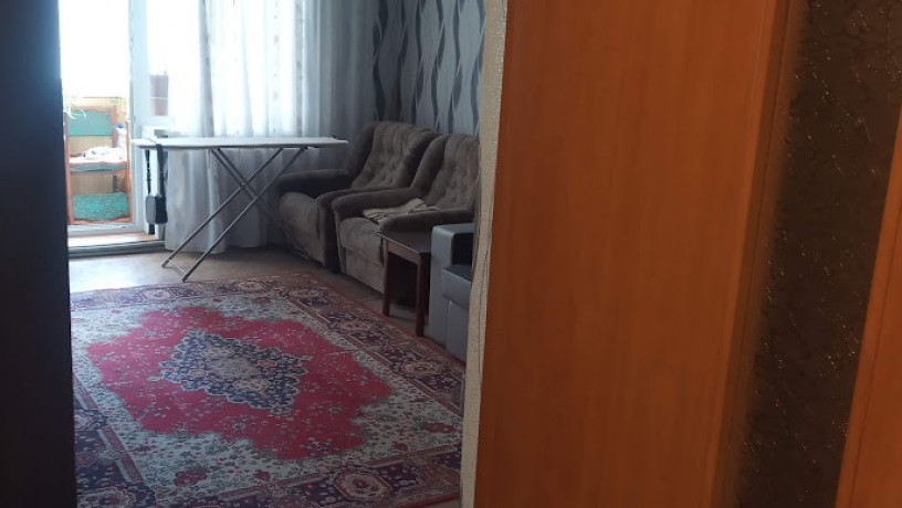 prodam-1-kom-levyi-bereg-aogaz-44m-5etaz-mebel-i-texnika-big-6
