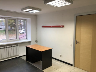 Продам. Офис 55 м.кв. 1/5, пр.Науки (Гагарина)
