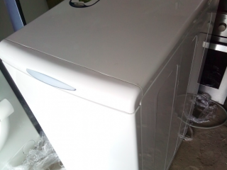 Пральна машина Whirlpool 5 кг, у відмінному стані