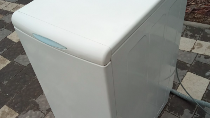pralna-masina-bauknecht-6-kg-40-sm-big-0