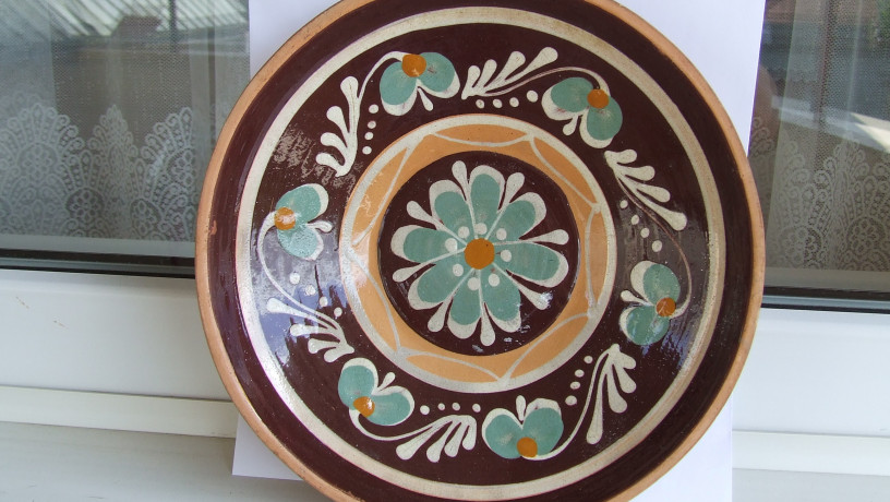 nastennaia-tarelka-guculskii-motiv-raz-24-sm-1960-gg-sssr-uzgorod-big-1