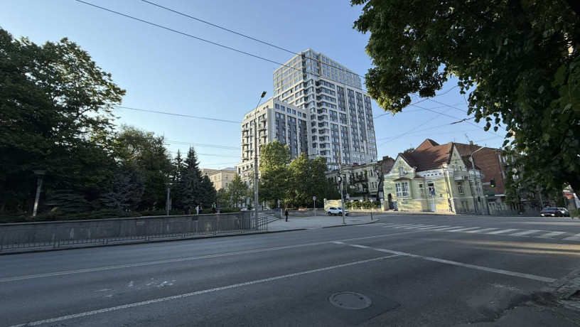 zdam-2-kimnatnu-kvartiru-v-centri-vul-a-fabrasirova-big-7