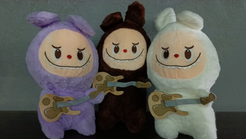 miaka-igraska-monstr-labubu-pop-mart-big-0