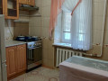 arenda-trexkomnatnoi-kvartiry-v-mikroraione-solianye-small-5