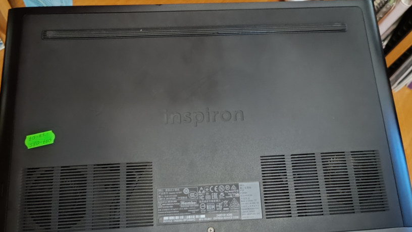 noutbuk-dell-inspiron-15-7577-big-5