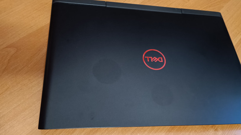 noutbuk-dell-inspiron-15-7577-big-4