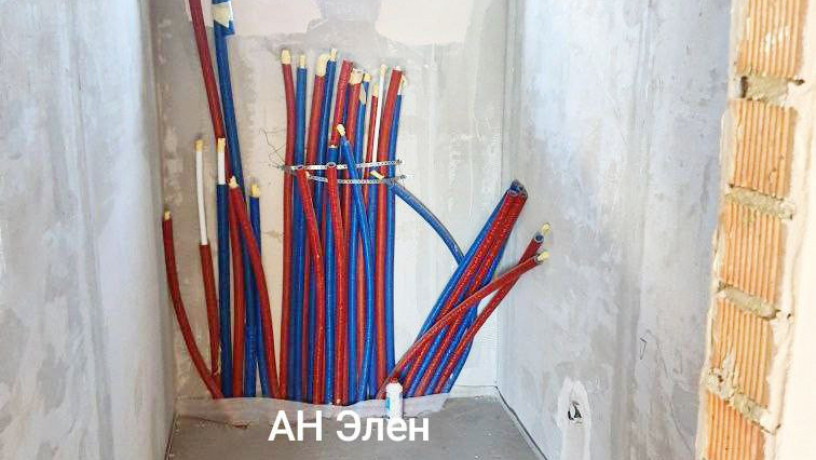 novyi-dom-s-podvalom-v-leskax-big-3