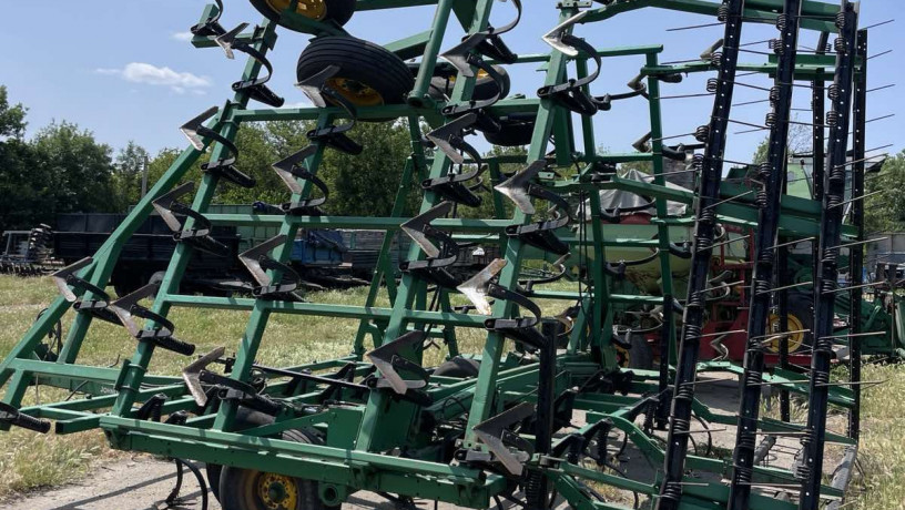 kultivator-john-deere-960-big-3