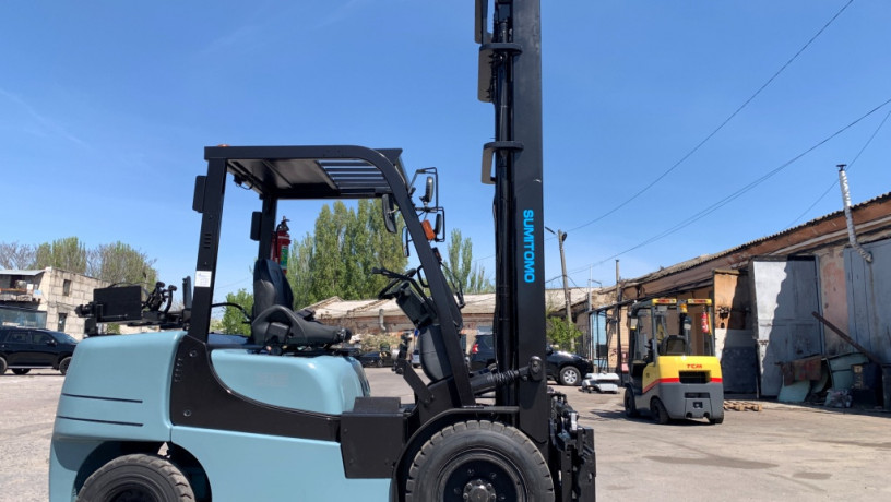 navantazuvac-sumitomo-mazda-na-35-tonni-ta-shhogloiu-5-metriv-big-3