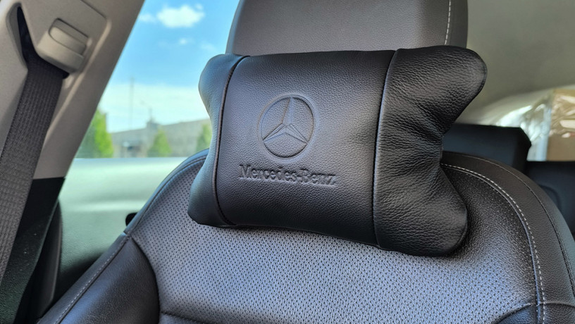 nabor-kozannyx-podusek-mercedes-benz-brelok-v-podarokpoduska-na-podgolovnik-big-4