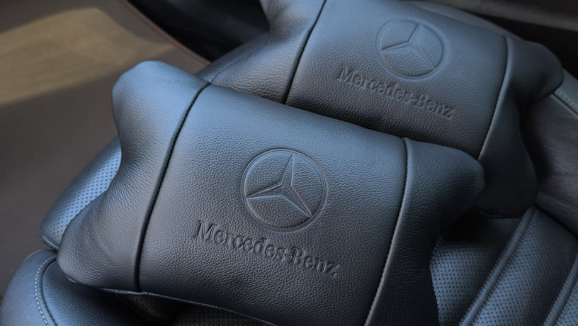 nabor-kozannyx-podusek-mercedes-benz-brelok-v-podarokpoduska-na-podgolovnik-big-7