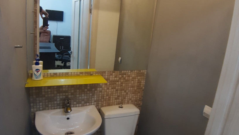 sdam-srocno-nebolsoi-s-remontom-ofis-na-moldavanke-ul-sredniaia-big-3