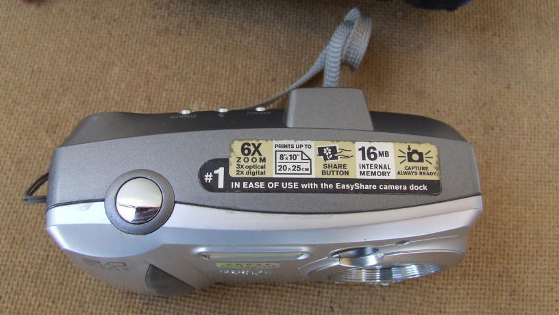 fotik-kodak-eisisgare-sx4230-na-2-megapikselia-6kratnyi-zum-s-cexlom-big-4