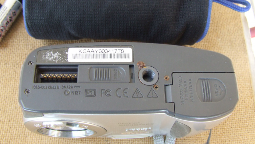 fotik-kodak-eisisgare-sx4230-na-2-megapikselia-6kratnyi-zum-s-cexlom-big-2